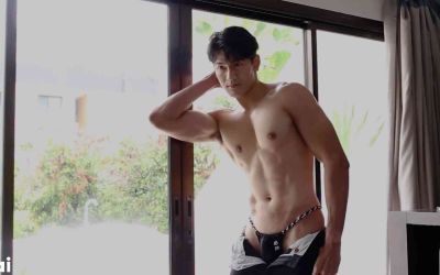 Thai - Bill 巨胸美男