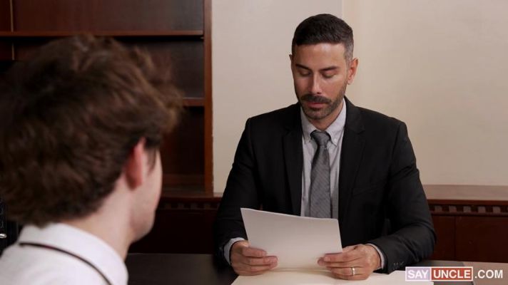 Mike Monroe Is Submissive and Desperate, His Boss Is Horny - Daddee Does It, Mike Monroe