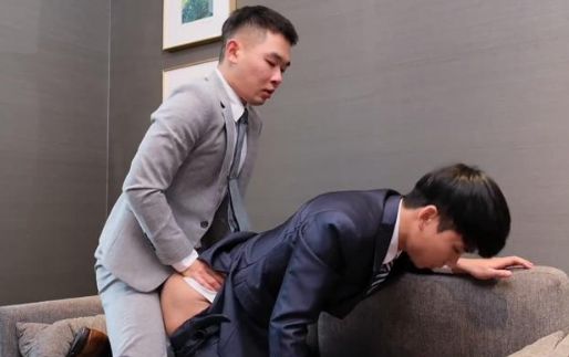 西装社畜-主管被下属0s玩虐调教