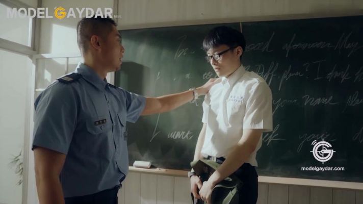 GAYDAR-颜射叛逆坏学生 高中教官的无套惩罚 x 高战 x 汉森
