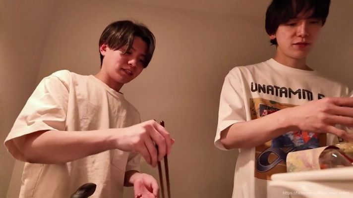 【boys love video】2
NAOTO 凸
IKUTO 凹