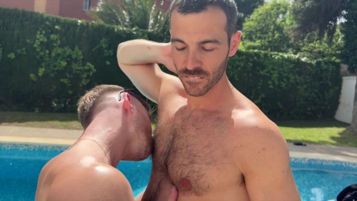AndoliniXXL - Swimming Pool Desk - Andolini, Big Blond D Paris and Matthew Ellis