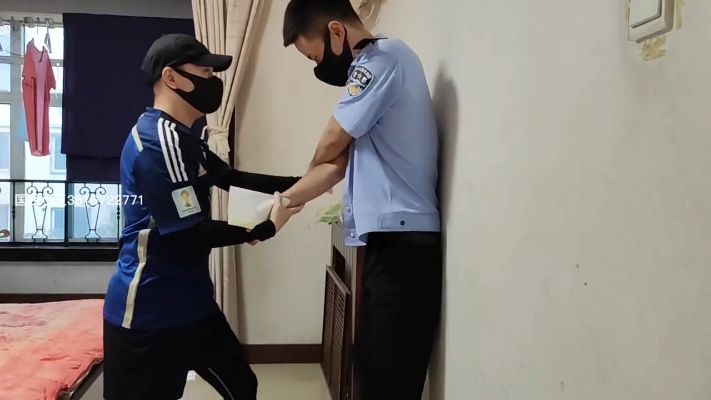 【国民小三】警察小9被體育生小3捂暈並進行不堪行為