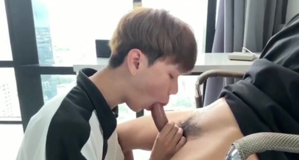 窗台边 干爆小可爱