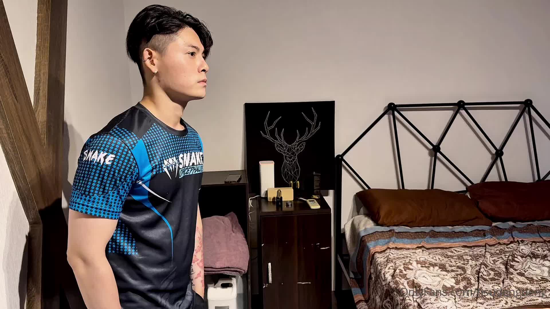 【極白】89間的洩慾