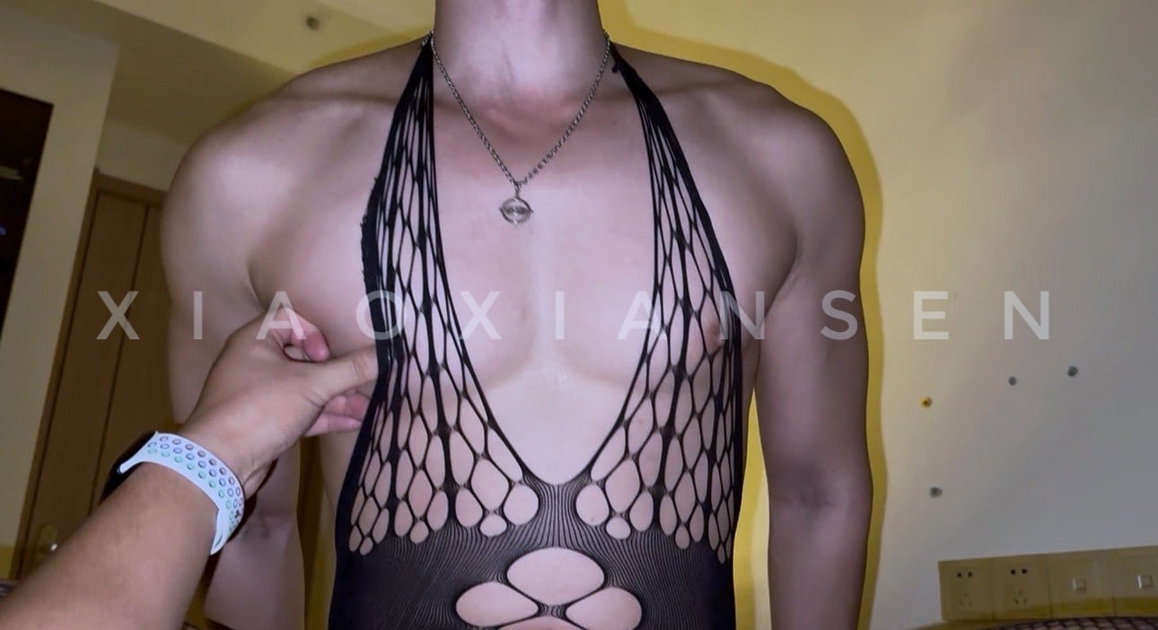 【小先森】妓女被客人内射后没有被满足到 让我来洨干